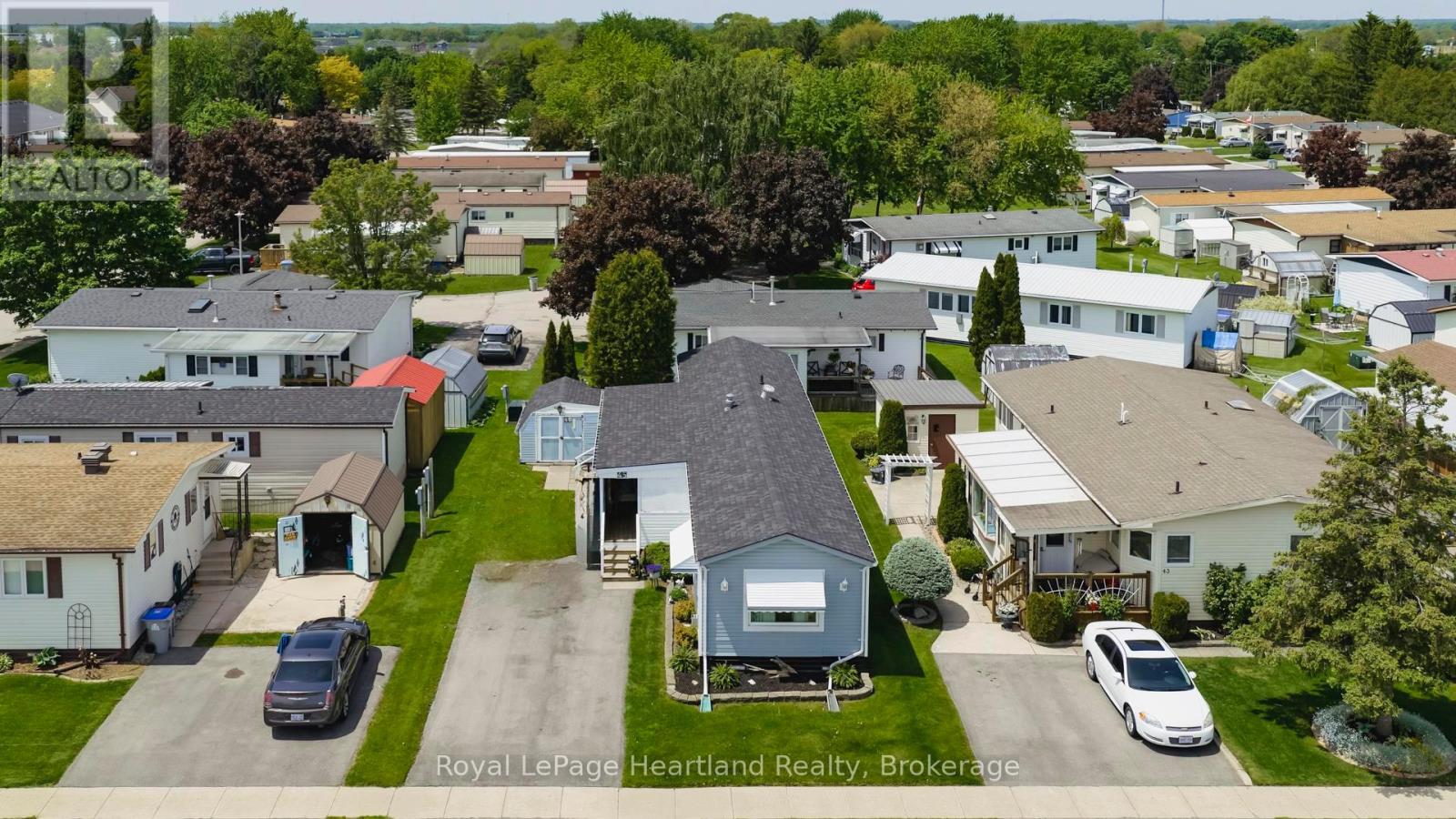 45 Redford Drive, South Huron, Ontario  N0M 1S3 - Photo 32 - X12189624