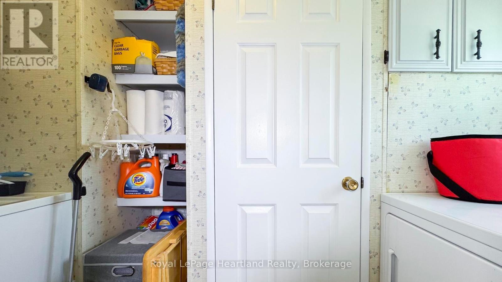45 Redford Drive, South Huron, Ontario  N0M 1S3 - Photo 8 - X12189624