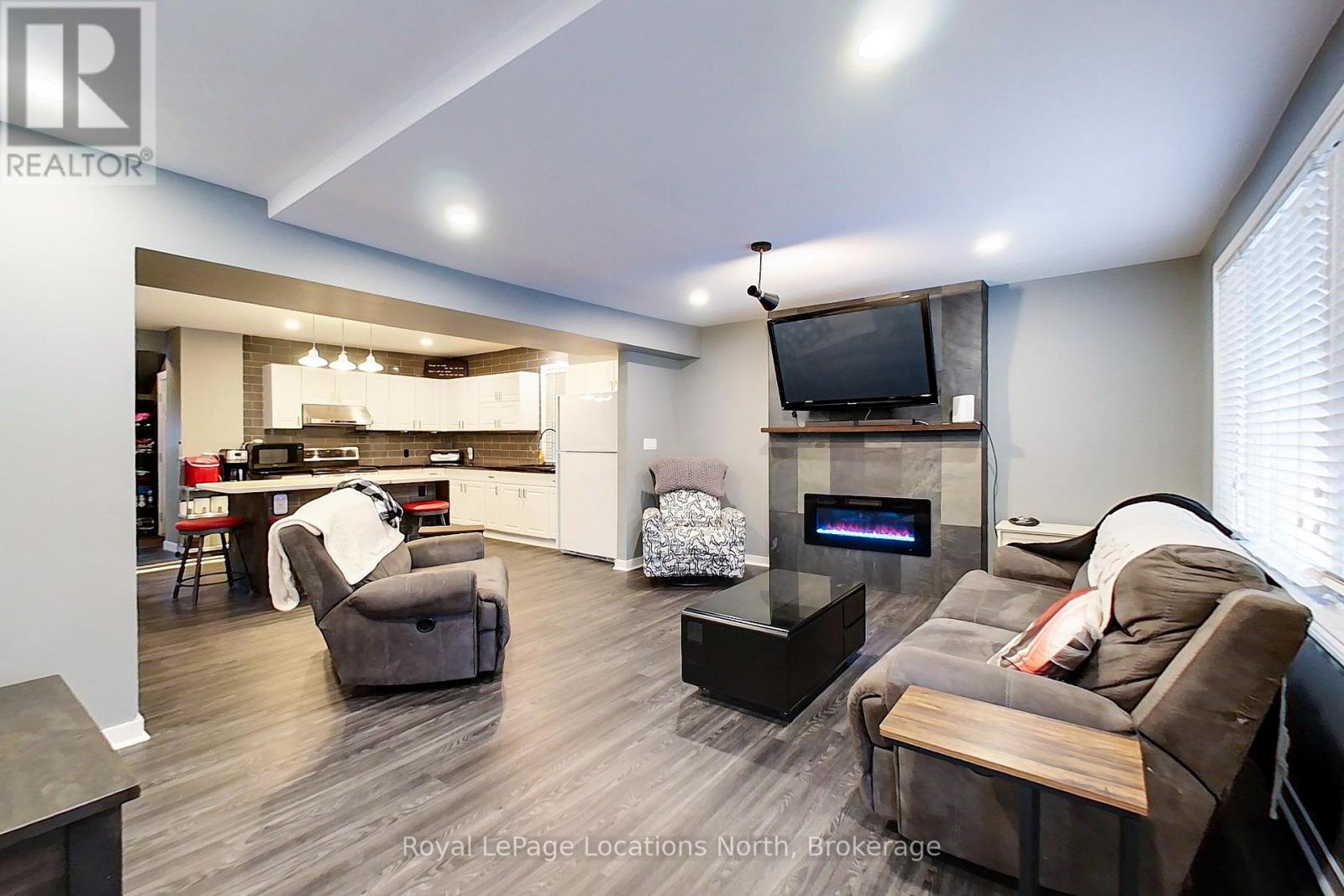 56 Sykes Street S, Meaford, Ontario  N4L 1E3 - Photo 5 - X12189650