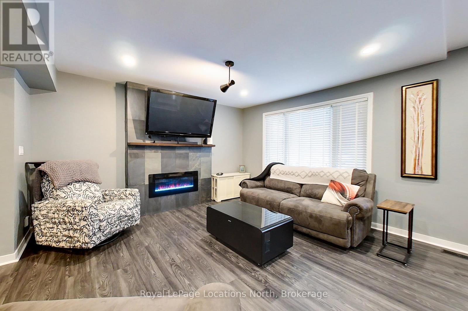 56 Sykes Street S, Meaford, Ontario  N4L 1E3 - Photo 6 - X12189650