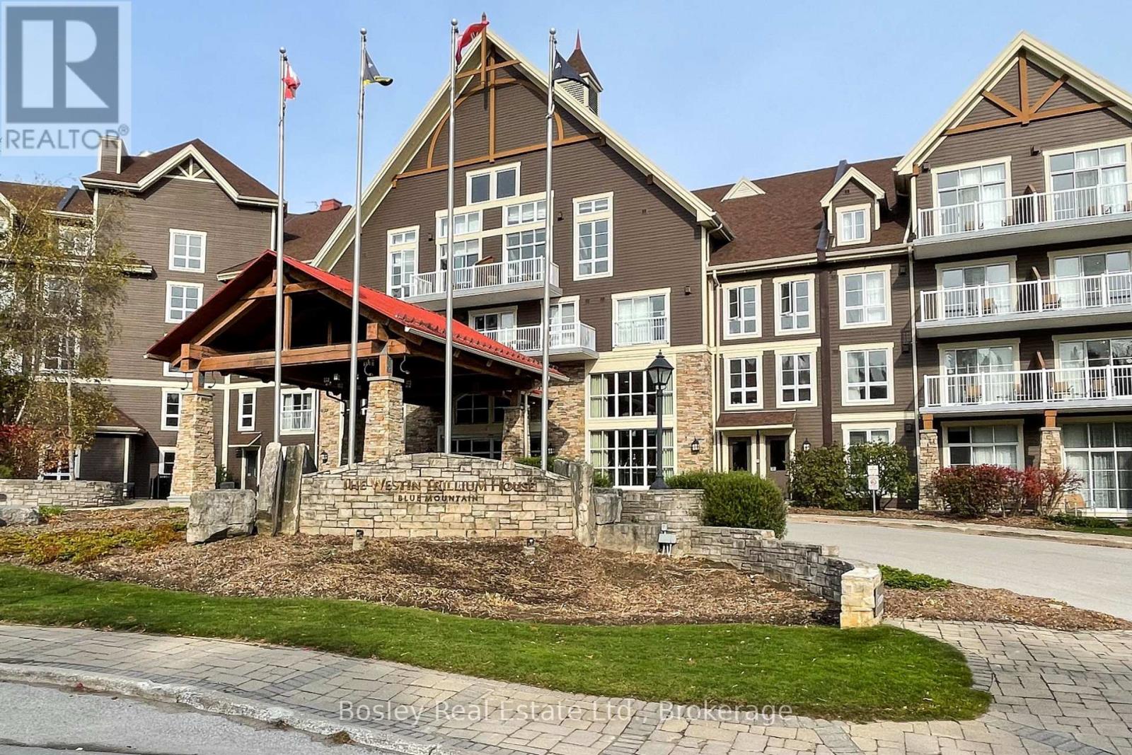 303 - 220 Gord Canning Drive, Blue Mountains, Ontario  L9Y 1C2 - Photo 3 - X12189689