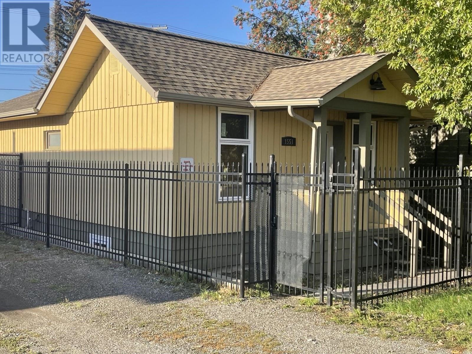 1551 9th Avenue, Prince George, British Columbia  V2L 3R8 - Photo 2 - C8068045