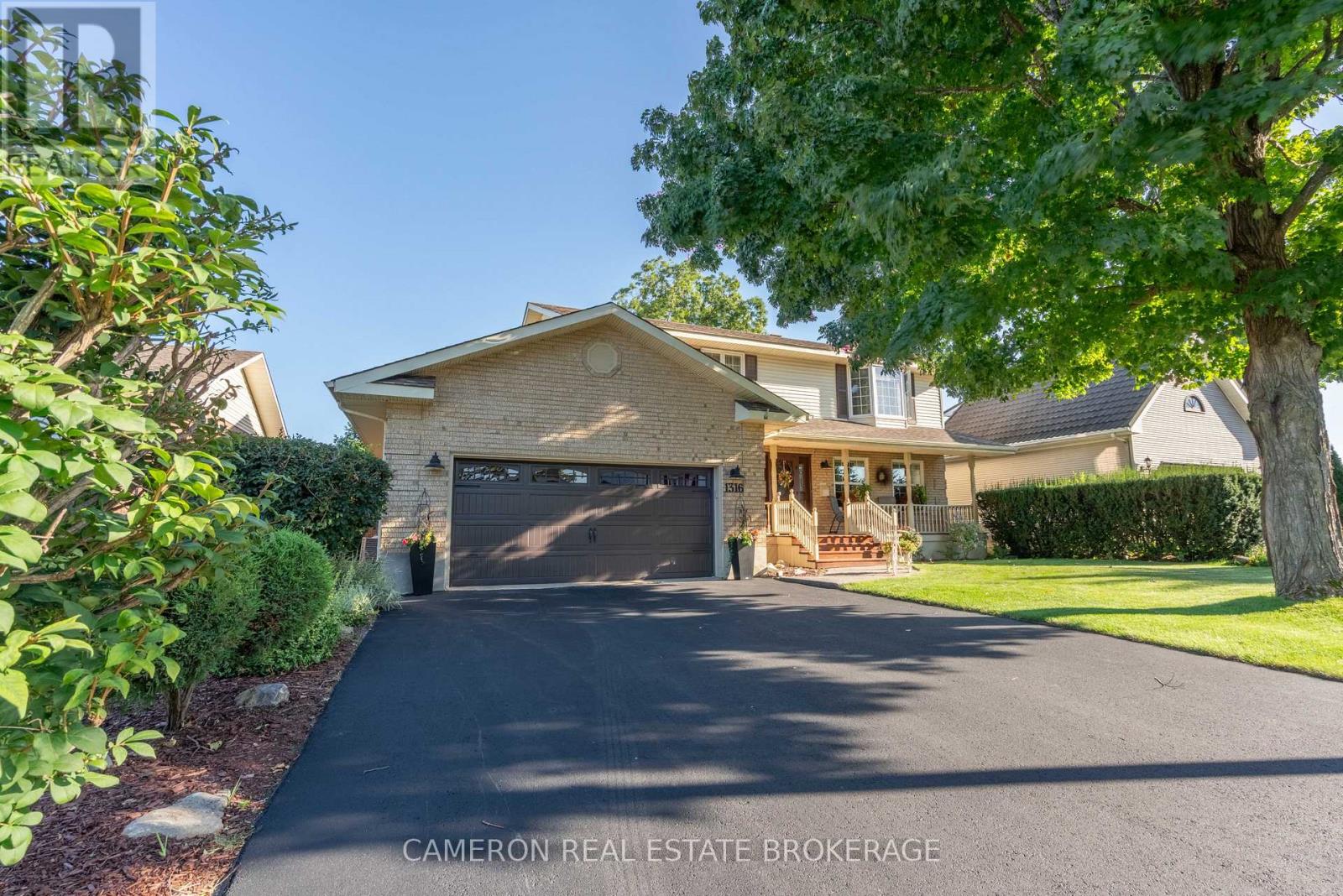 1316 Patricia Place, Cornwall, Ontario  K6H 6X8 - Photo 2 - X12189656