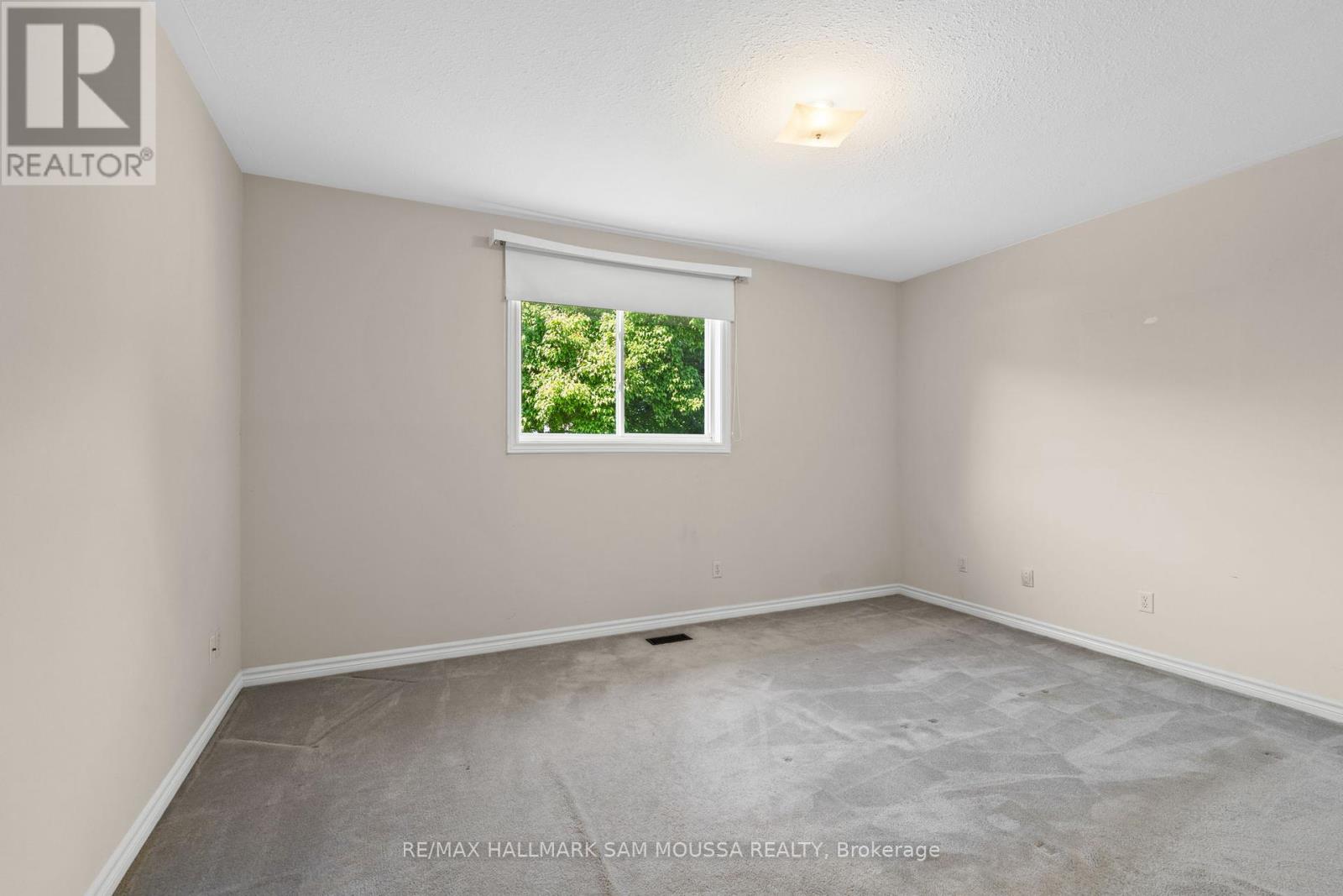 731 Vermillion Drive, Ottawa, Ontario  K1V 1V9 - Photo 16 - X12189623