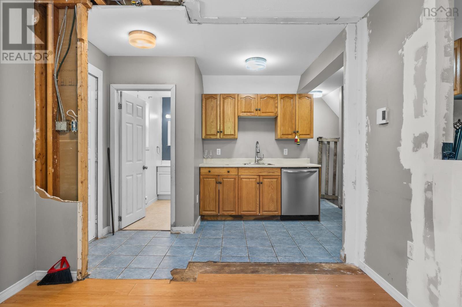 575 Herring Cove Road, Spryfield, Nova Scotia  B3R 1X5 - Photo 11 - 202512911