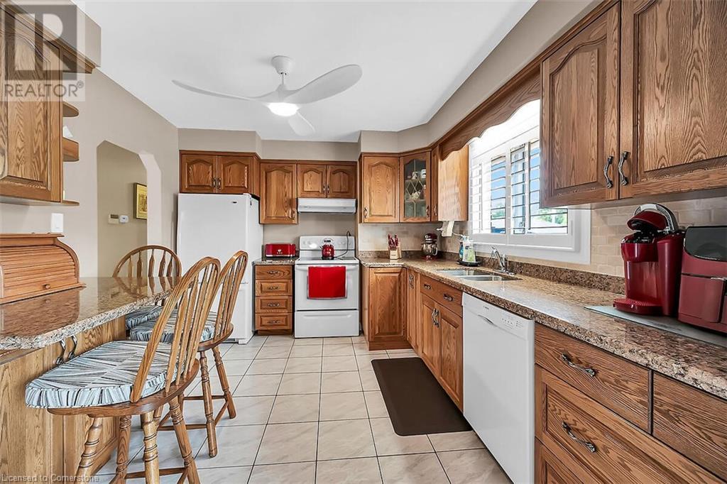 102 Kennedy Avenue, Hamilton, Ontario  L9B 1C7 - Photo 13 - 40736339