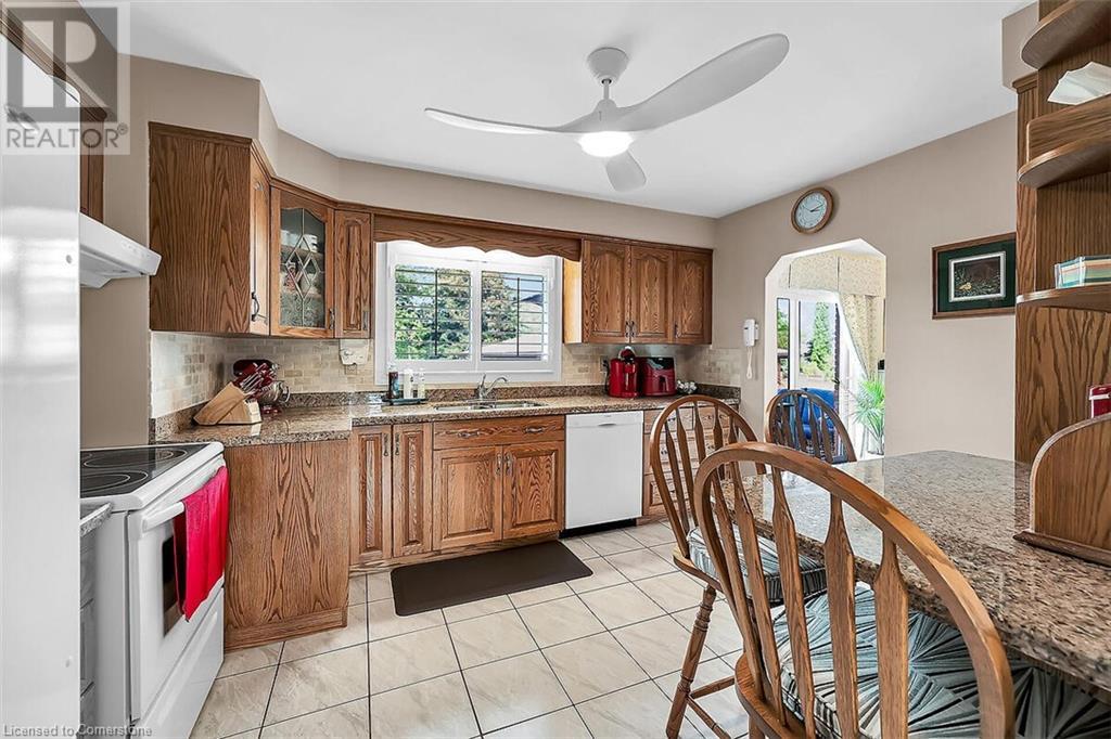 102 Kennedy Avenue, Hamilton, Ontario  L9B 1C7 - Photo 14 - 40736339