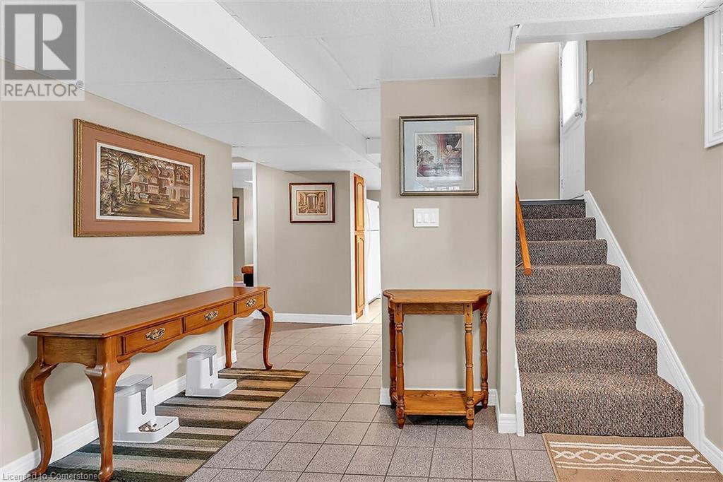 102 Kennedy Avenue, Hamilton, Ontario  L9B 1C7 - Photo 25 - 40736339