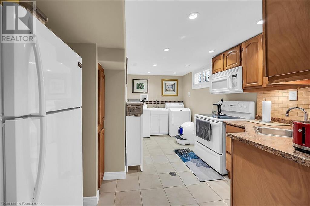 102 Kennedy Avenue, Hamilton, Ontario  L9B 1C7 - Photo 26 - 40736339