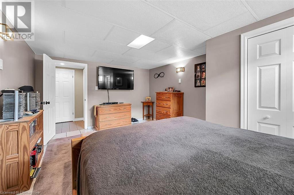 102 Kennedy Avenue, Hamilton, Ontario  L9B 1C7 - Photo 30 - 40736339