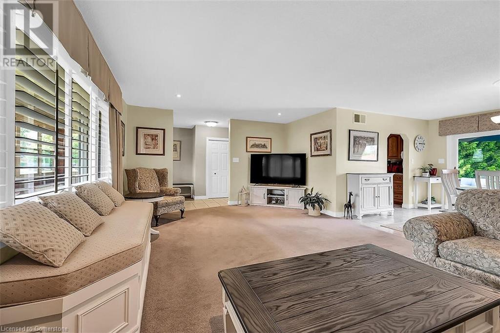 102 Kennedy Avenue, Hamilton, Ontario  L9B 1C7 - Photo 9 - 40736339