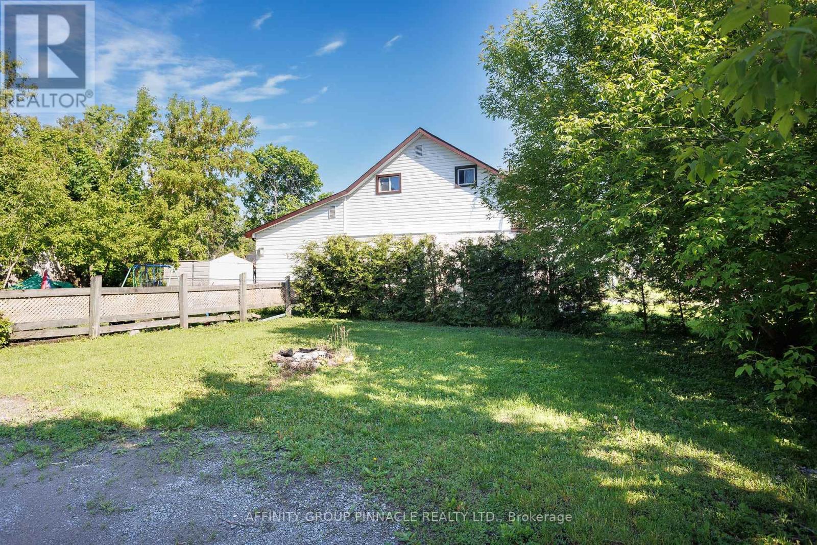 72 Melbourne Street W, Kawartha Lakes, Ontario K9V 2T3 - Photo 41 - X12189646