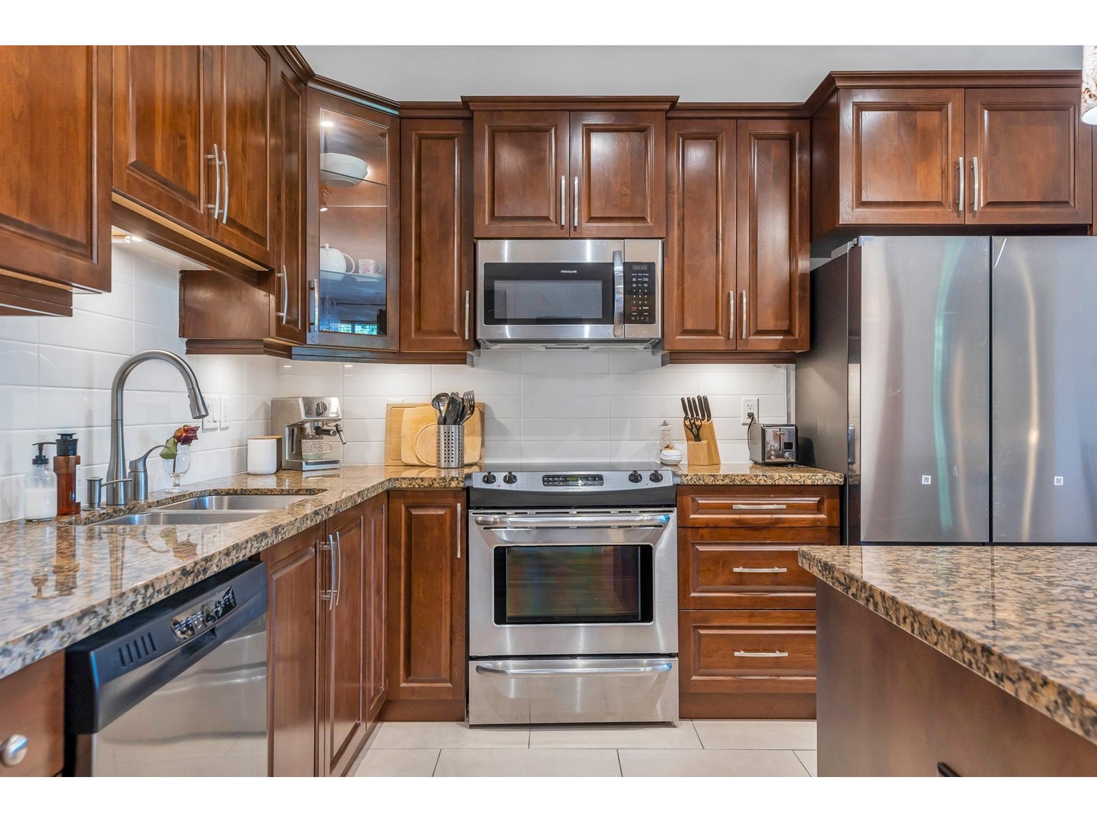 483 8288 207a Street, Langley, British Columbia  V2Y 0L2 - Photo 6 - R3009489