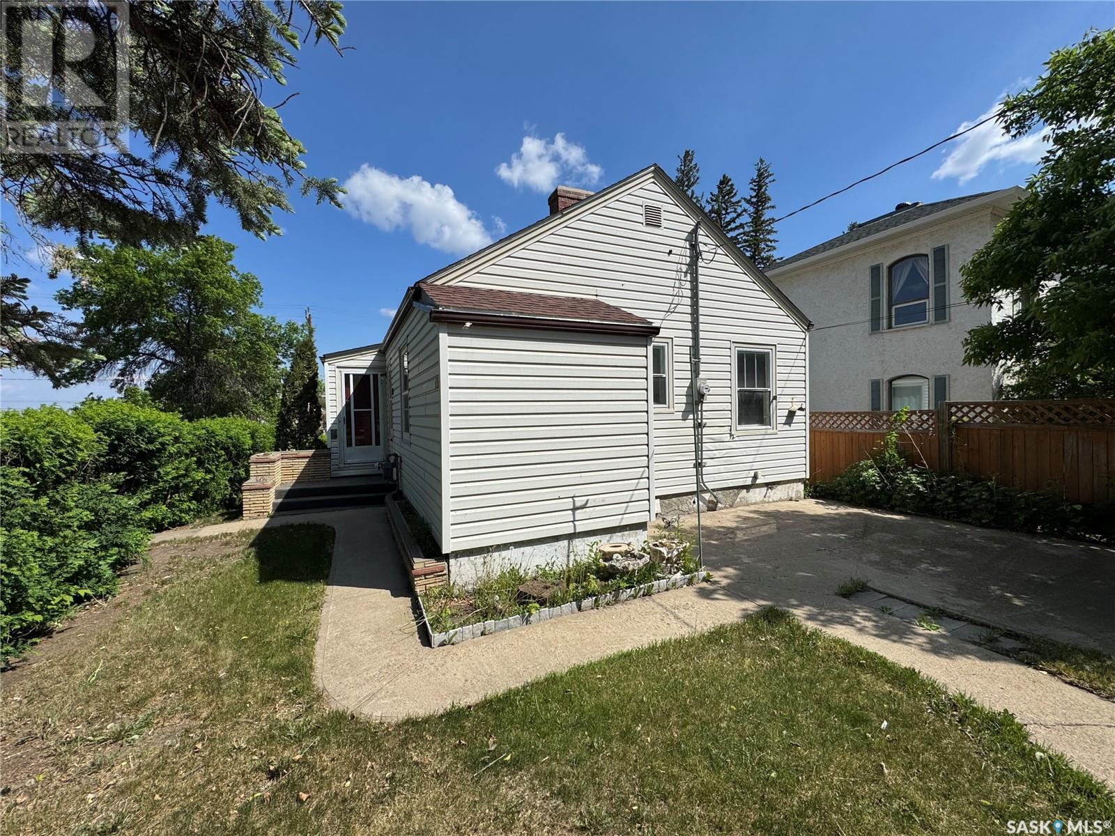 1810 Central AVENUE, Prince Albert, Saskatchewan