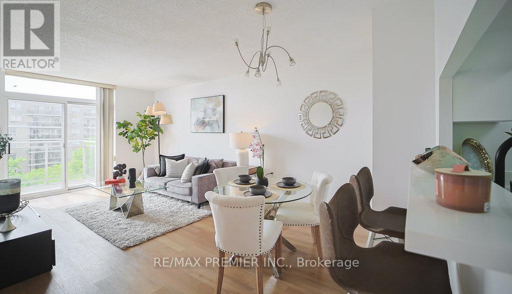 639 - 650 Lawrence Avenue W, Toronto, Ontario  M6A 3E8 - Photo 2 - C12189700