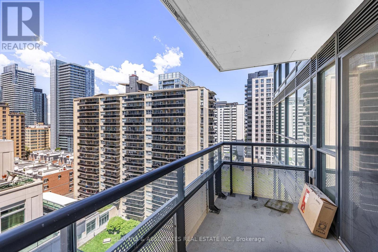 1009 - 11 Lillian Street, Toronto, Ontario  M4S 0C3 - Photo 18 - C12189708