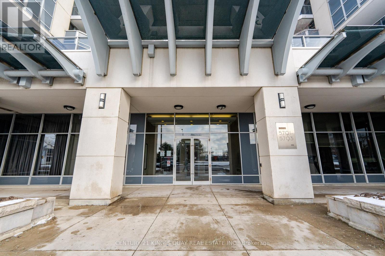 1202 - 5791 Yonge Street, Toronto (Newtonbrook East), Ontario  M2M 0A8 - Photo 4 - C12189751