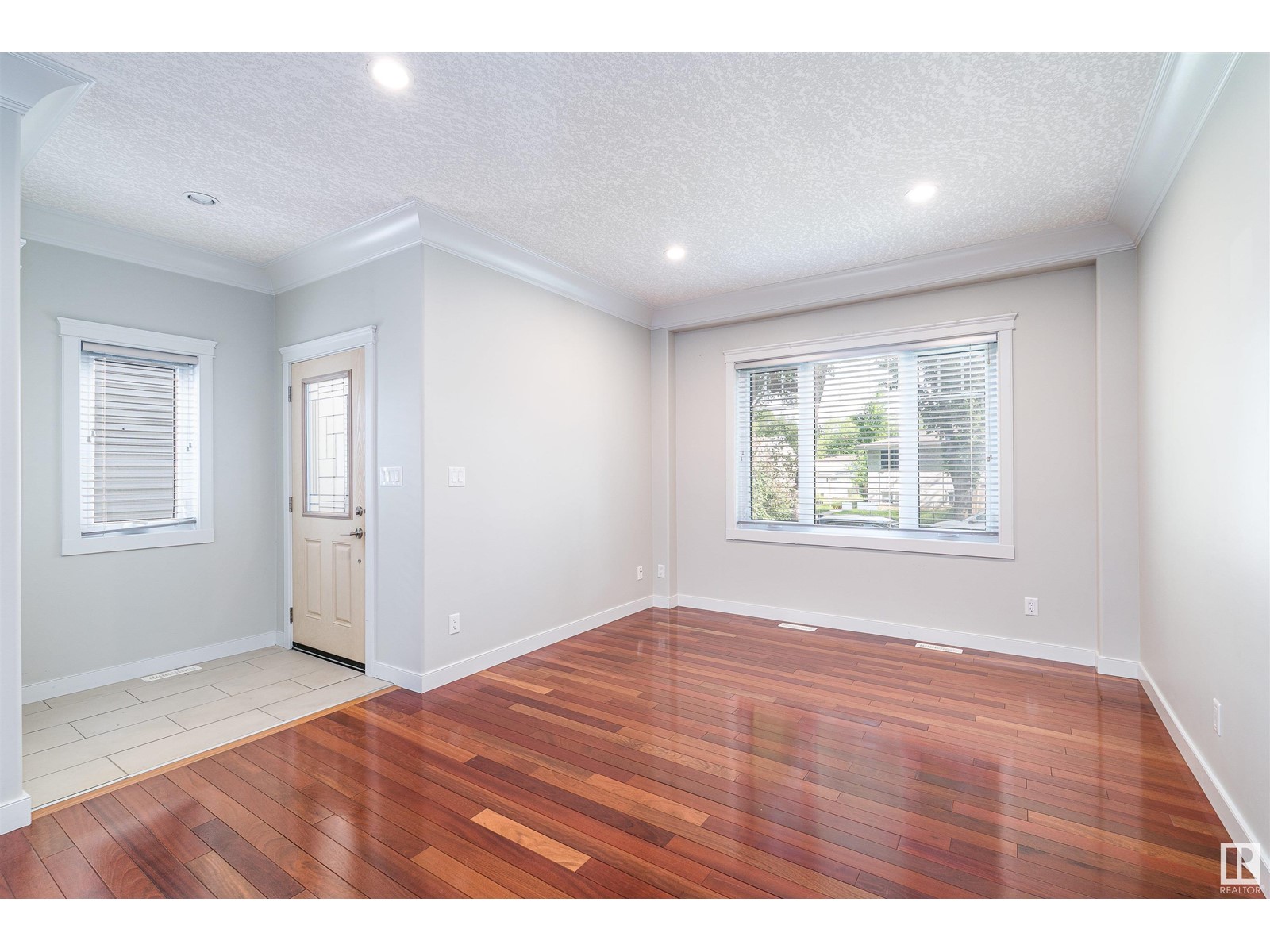 Property at 7949 79 AV NW image 3