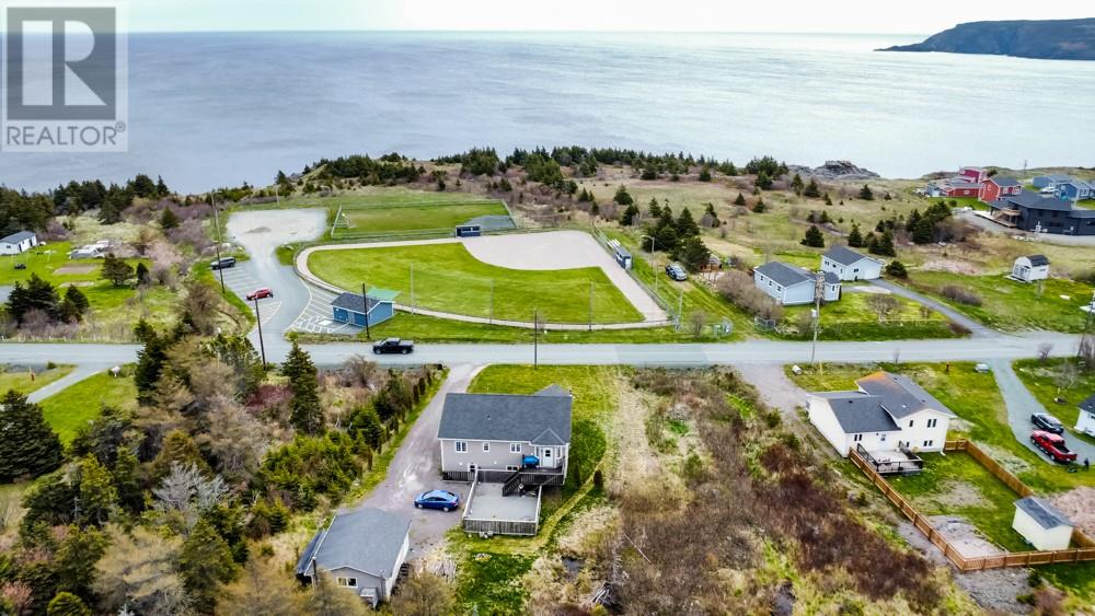 803-805 Main Road, Pouch Cove, Newfoundland & Labrador