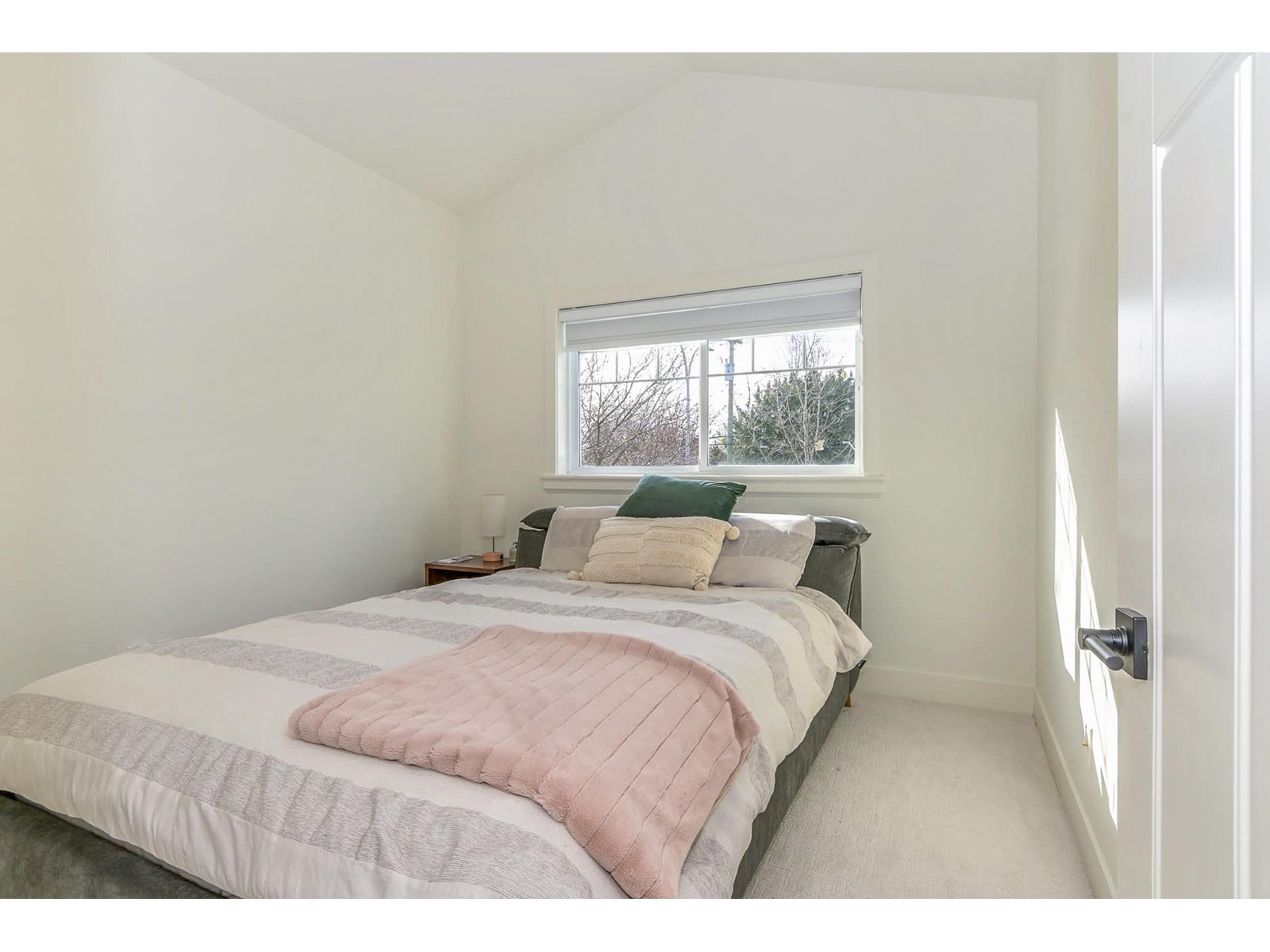 17293 64 Avenue, Surrey, British Columbia  V3S 1Y6 - Photo 19 - R2978519