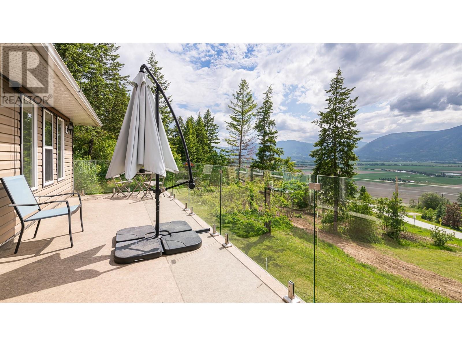 3870 Lakeview Arrow Creek Road, Creston, BC V0B1G8