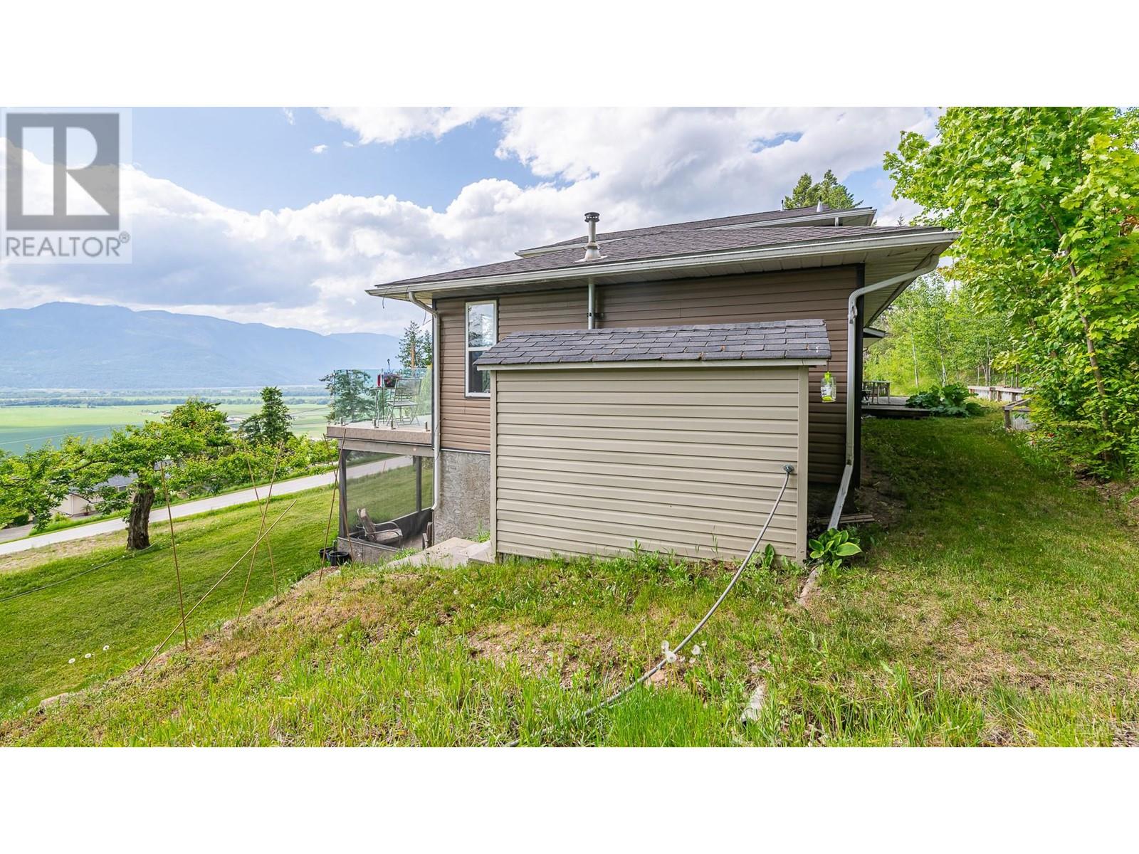 3870 Lakeview Arrow Creek Road, Creston, BC V0B1G8