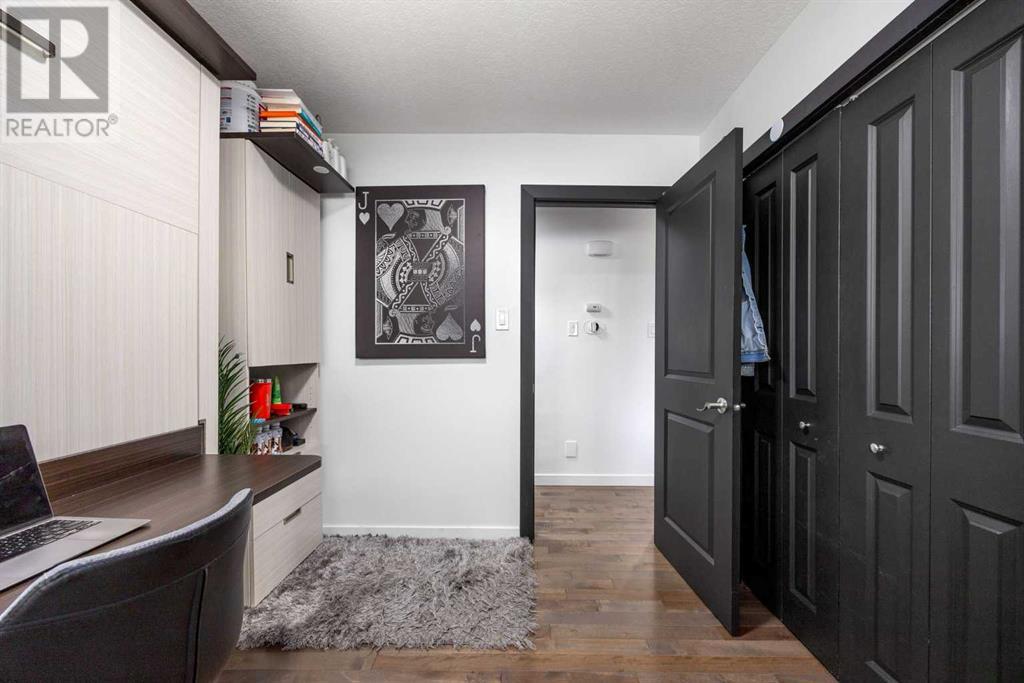 6020 Lacombe Way Sw, Calgary, Alberta  T3E 5T4 - Photo 12 - A2225559