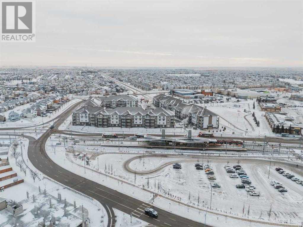 3305, 6118 80 Avenue Ne, Calgary, Alberta  T3J 0S6 - Photo 3 - A2226404