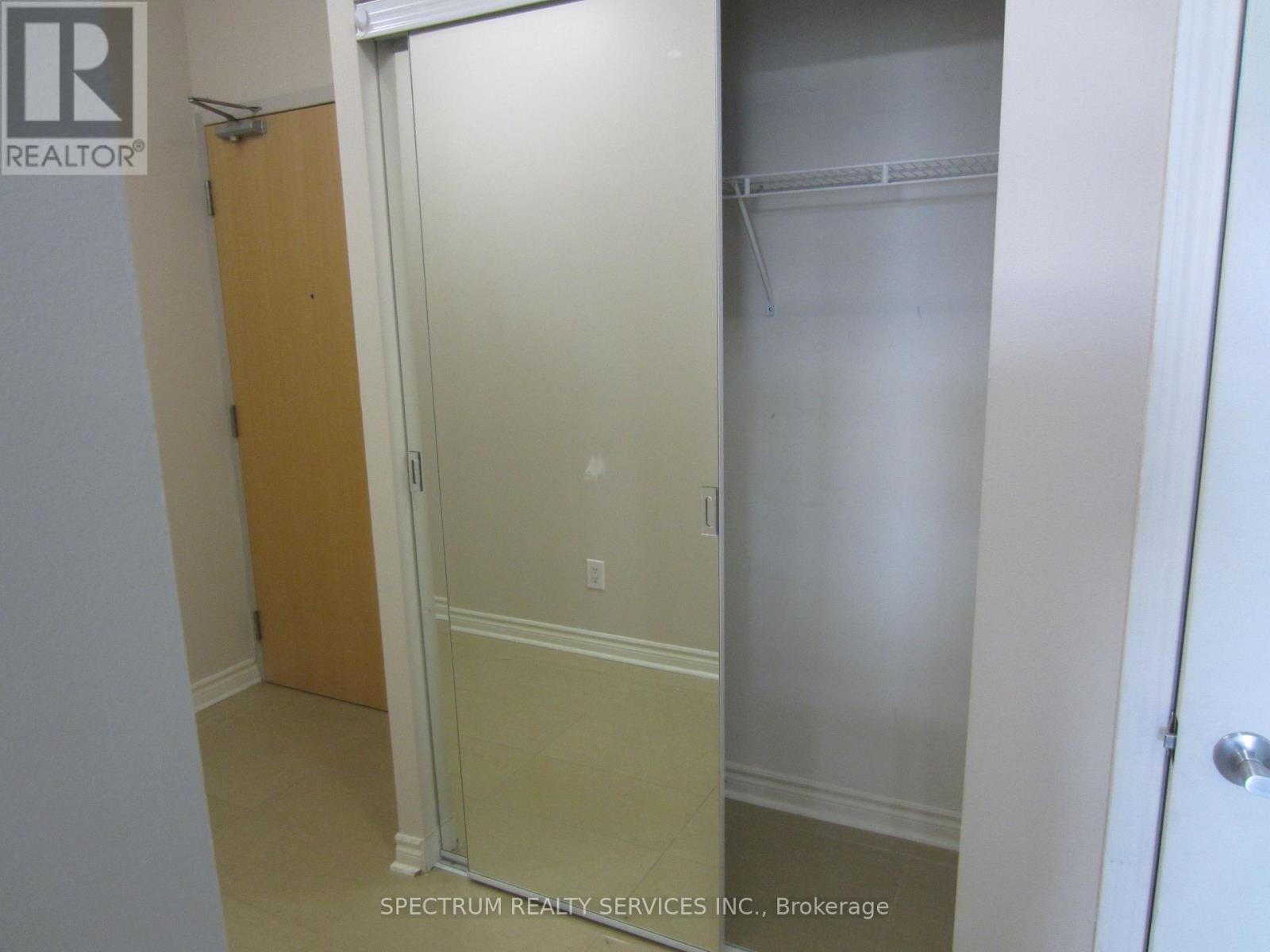 1307 - 3865 Lake Shore Boulevard W, Toronto, Ontario  M8W 1R4 - Photo 18 - W12142542