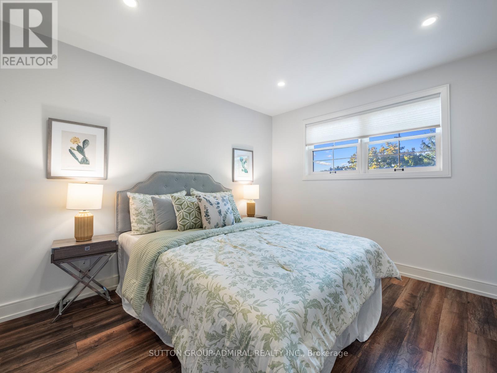 97 Golf Links Drive, Aurora, Ontario  L4G 3V4 - Photo 17 - N12189562