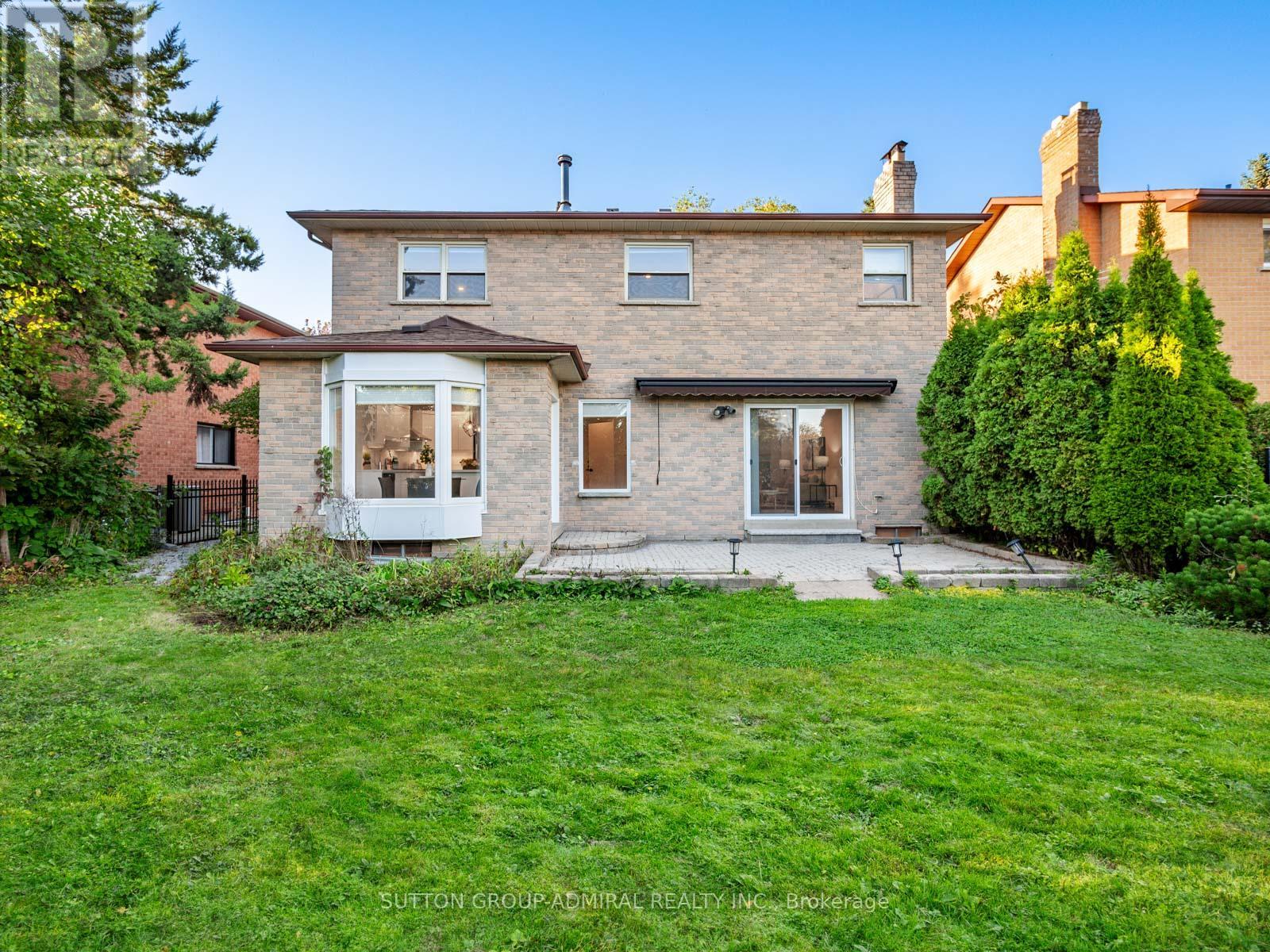 97 Golf Links Drive, Aurora, Ontario  L4G 3V4 - Photo 34 - N12189562