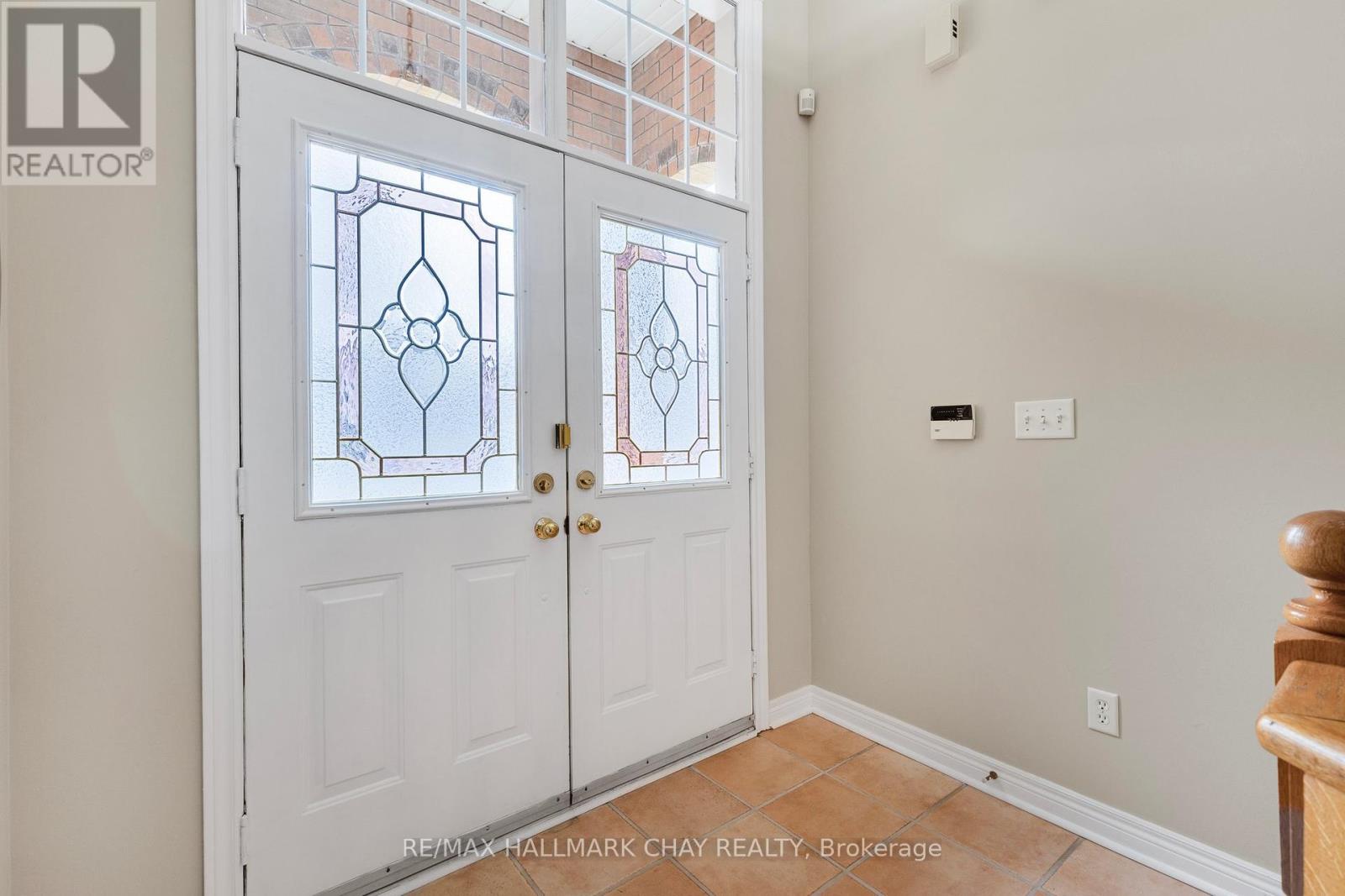 14 Sequoia Road, Vaughan (Sonoma Heights), Ontario  L4H 1W2 - Photo 4 - N12189764