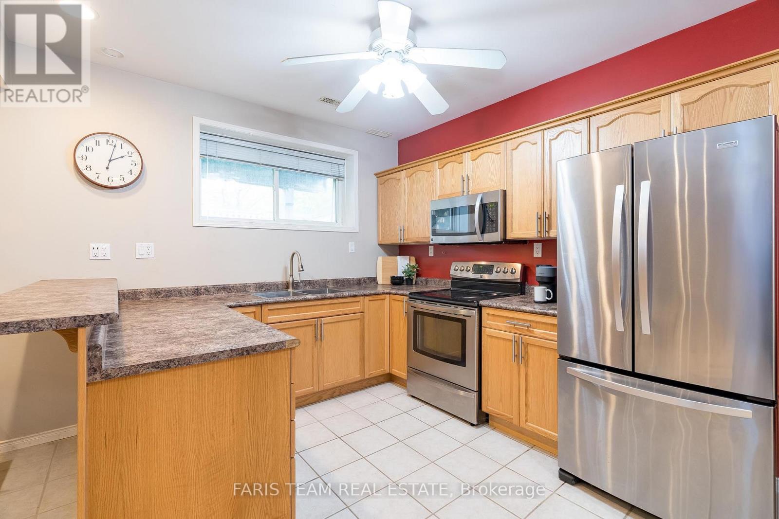 268 Johnson Street, Barrie, Ontario  L4M 6S8 - Photo 17 - S12189575