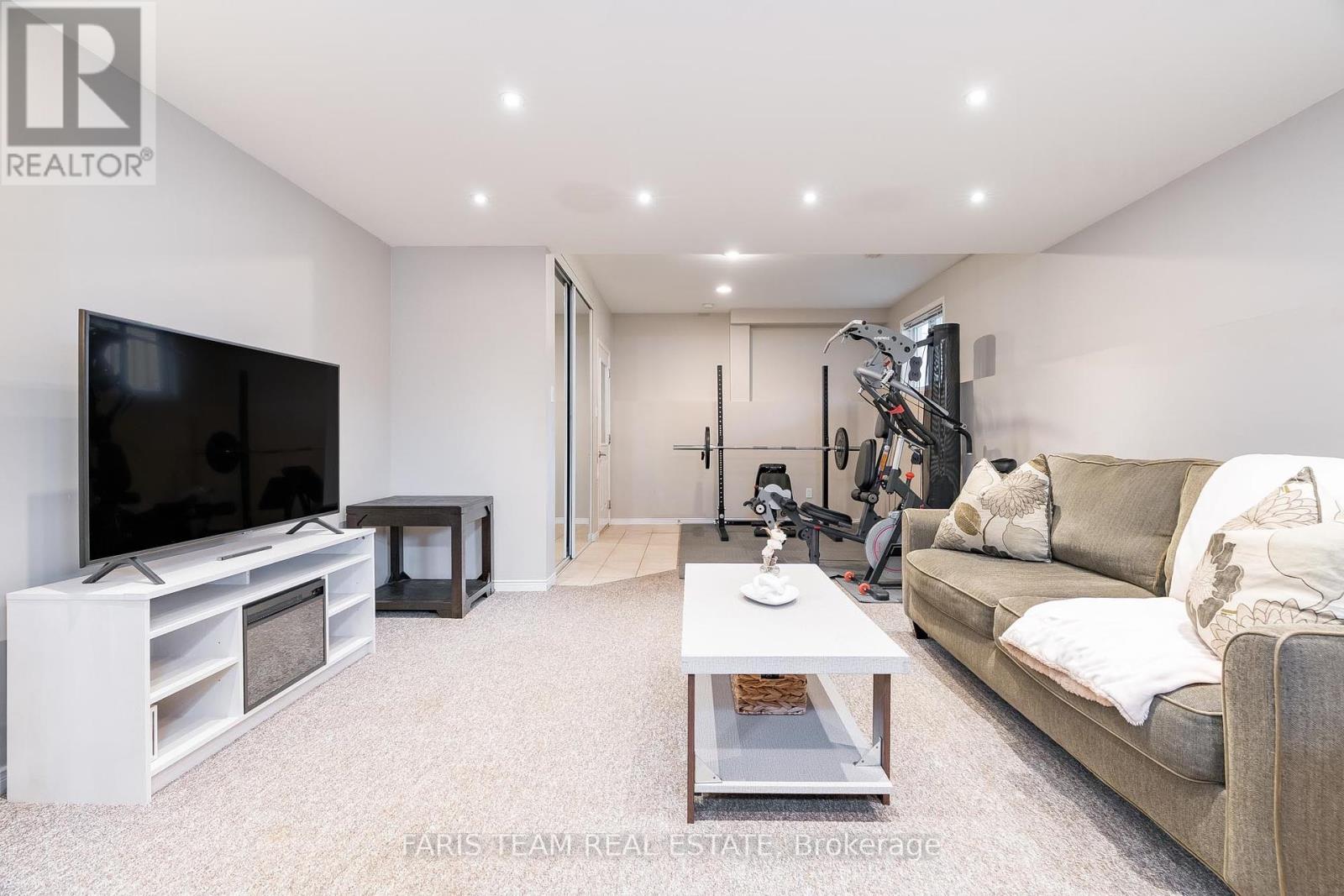 268 Johnson Street, Barrie, Ontario  L4M 6S8 - Photo 23 - S12189575