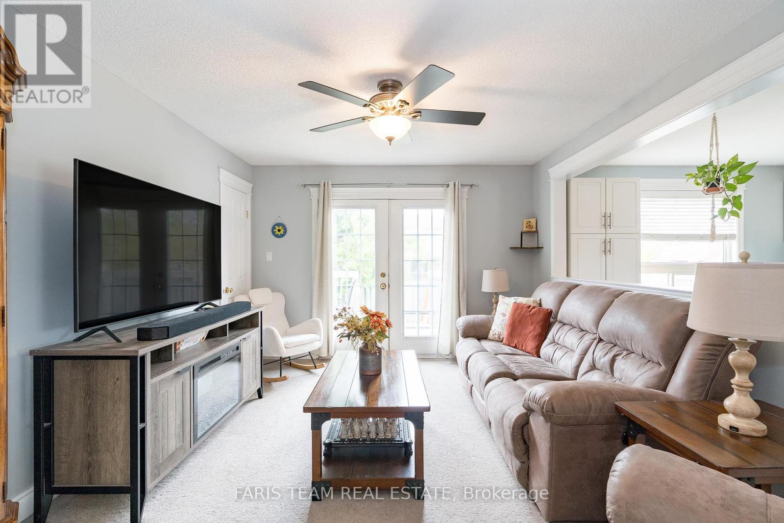 268 Johnson Street, Barrie, Ontario  L4M 6S8 - Photo 9 - S12189575