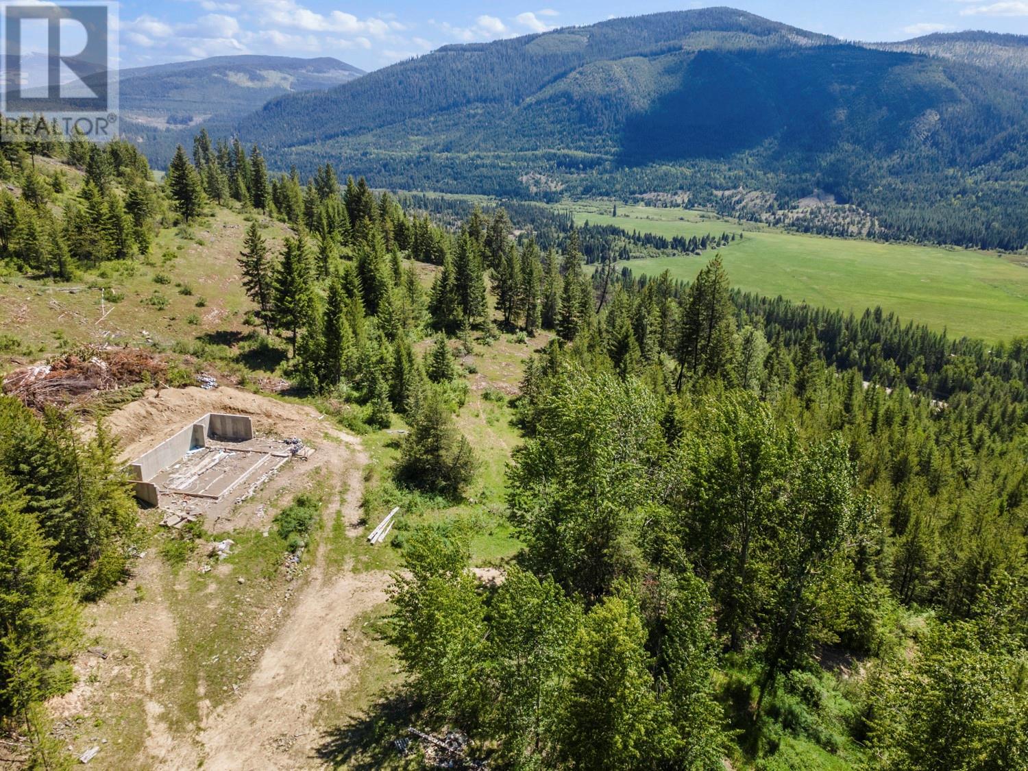 6990 3 Highway, Kitchener, British Columbia V0B 1W1 - Photo 5 - 10350189