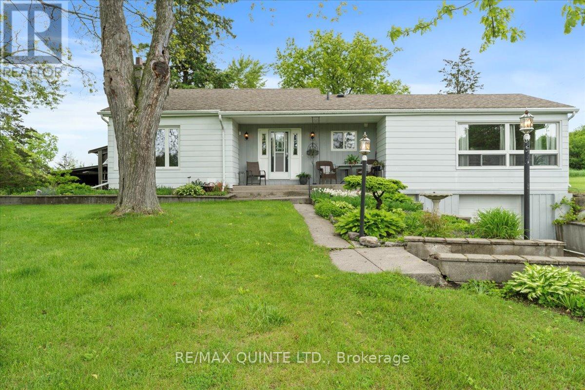 Property at 404 BRIDGE STREET W image 3