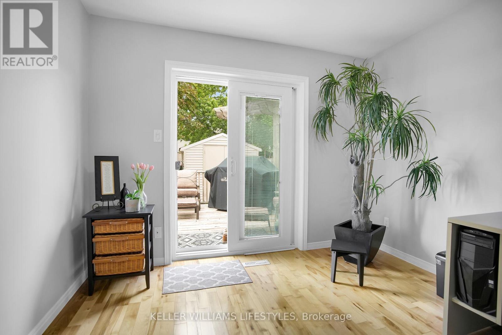 35 Edmunds Crescent, London South (South T), Ontario  N5Z 4J1 - Photo 22 - X12189802