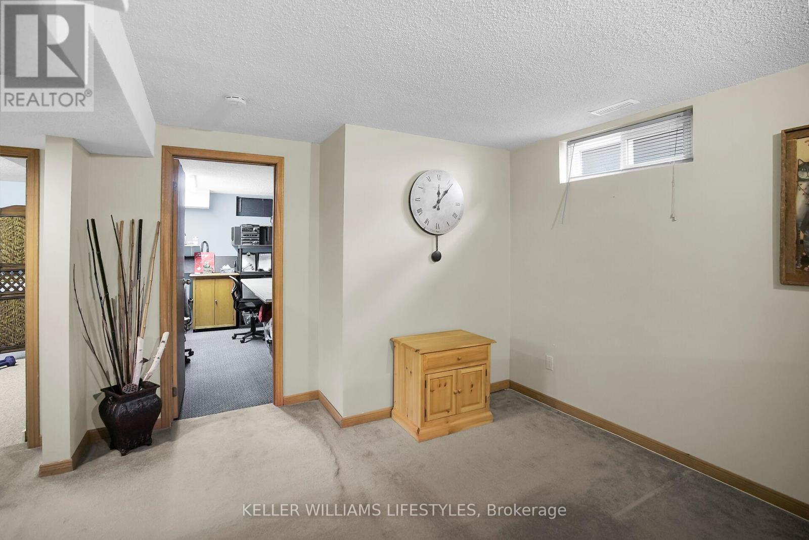 35 Edmunds Crescent, London South (South T), Ontario  N5Z 4J1 - Photo 29 - X12189802