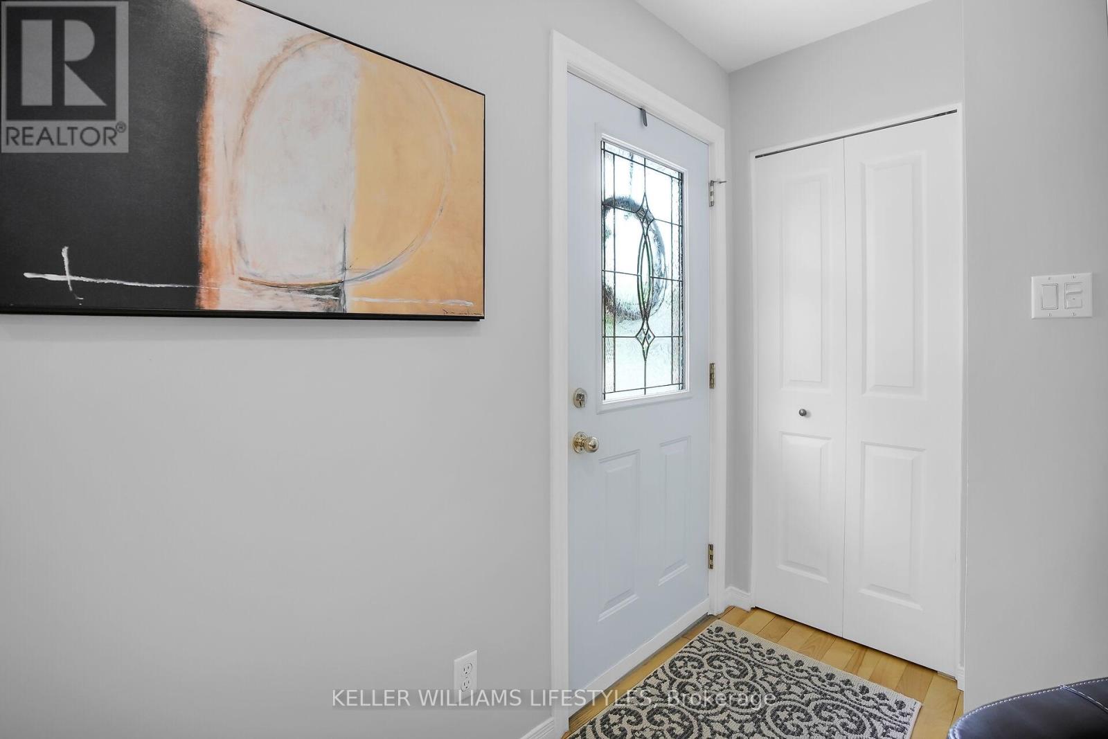 35 Edmunds Crescent, London South, Ontario  N5Z 4J1 - Photo 9 - X12189802