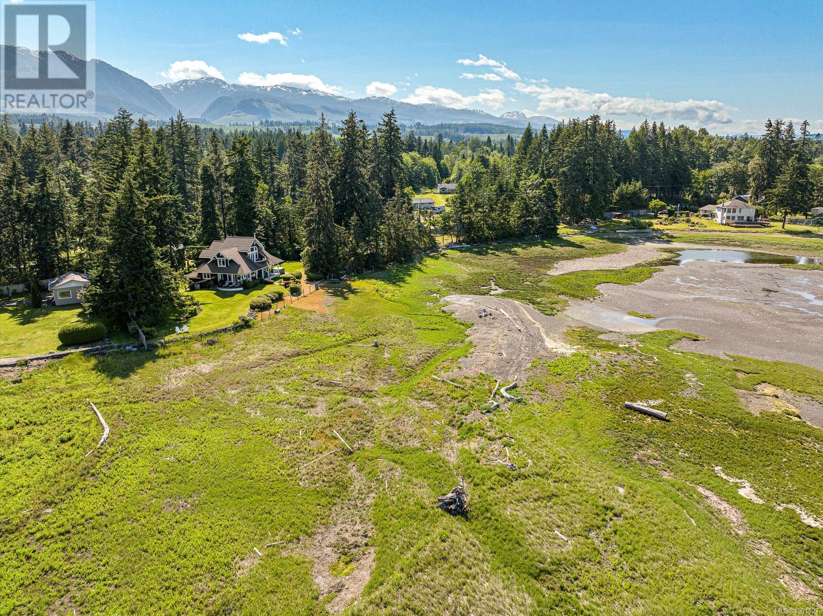 505 Arbutus Bay Rd, Fanny Bay, British Columbia  V0R 1W0 - Photo 79 - 1001827