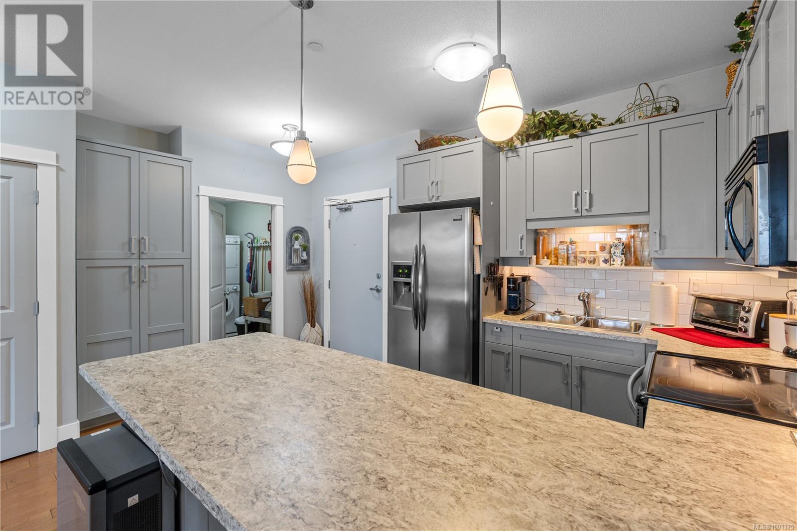 Property at 121 6310 McRobb Ave image 3