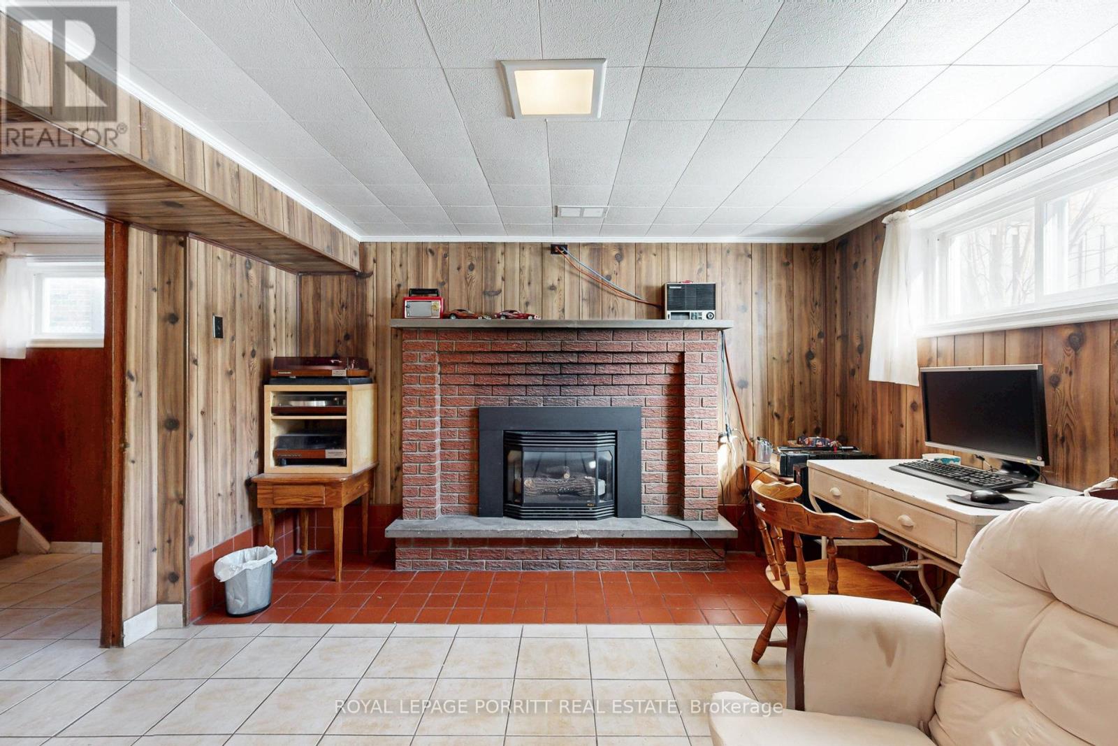 31 Badger Drive, Toronto (Stonegate-Queensway), Ontario  M8Z 2M8 - Photo 24 - W12189583