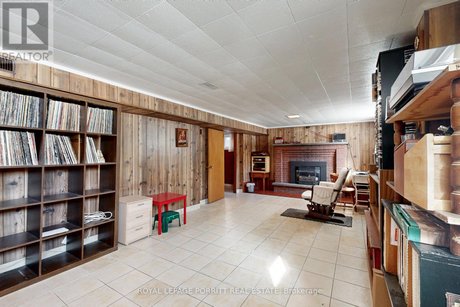 31 Badger Drive, Toronto (Stonegate-Queensway), Ontario  M8Z 2M8 - Photo 25 - W12189583