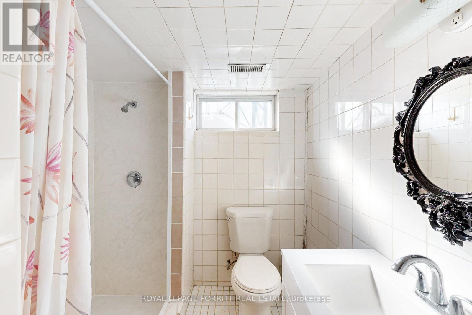 31 Badger Drive, Toronto (Stonegate-Queensway), Ontario  M8Z 2M8 - Photo 28 - W12189583