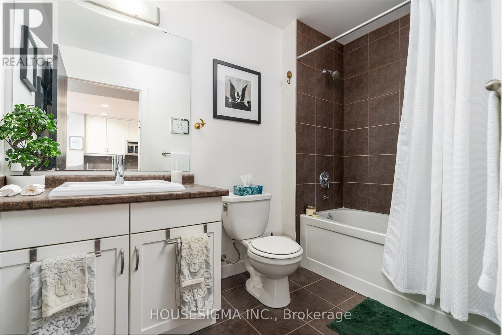 515 - 551 Maple Avenue, Burlington (Brant), Ontario  L7S 1M7 - Photo 14 - W12189588