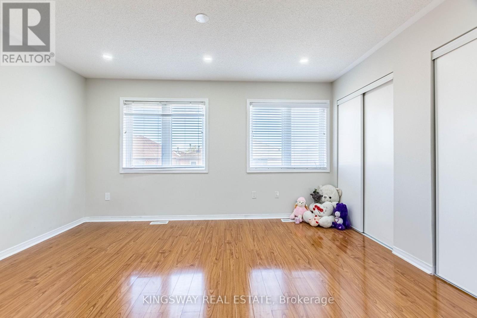 5821 Tiz Road, Mississauga (Hurontario), Ontario  L5R 0B4 - Photo 19 - W12189616