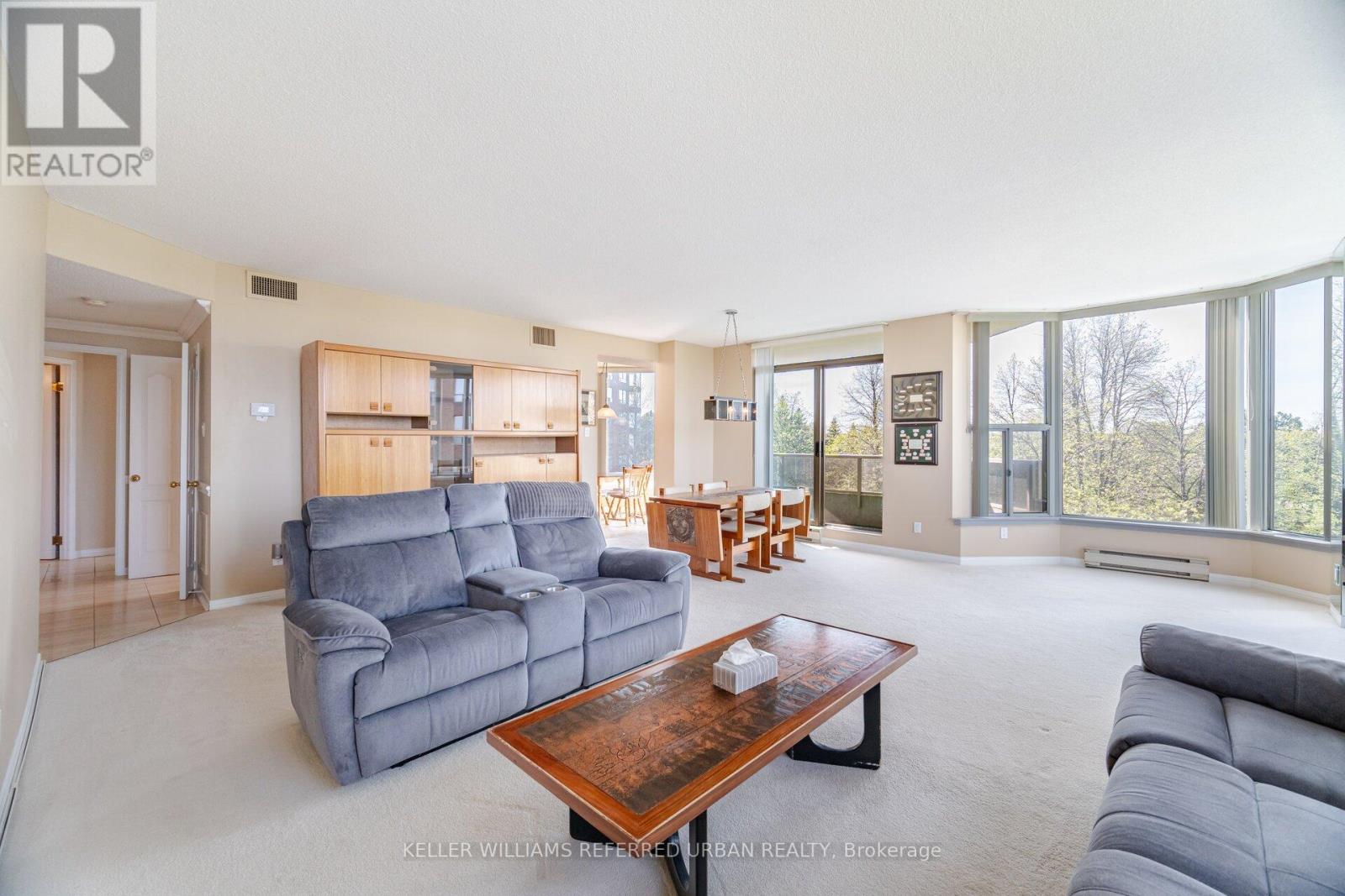 Property at 402 - 1903 PILGRIMS WAY image 4