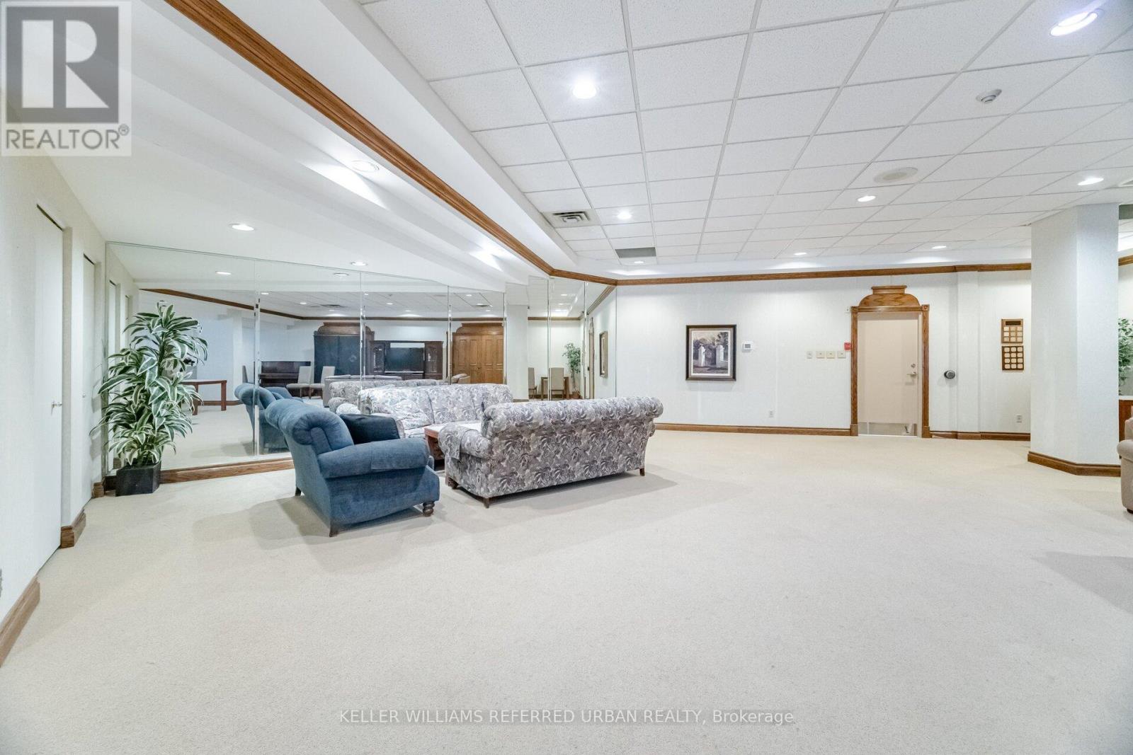 402 - 1903 Pilgrims Way, Oakville (Ga Glen Abbey), Ontario  L6M 2X1 - Photo 41 - W12189629