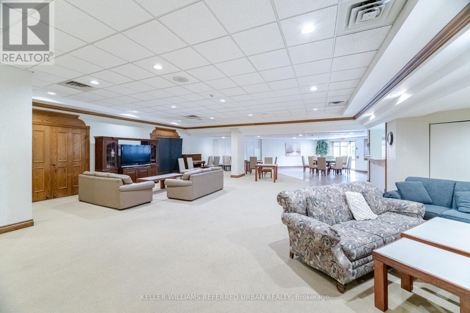 402 - 1903 Pilgrims Way, Oakville (Ga Glen Abbey), Ontario  L6M 2X1 - Photo 42 - W12189629